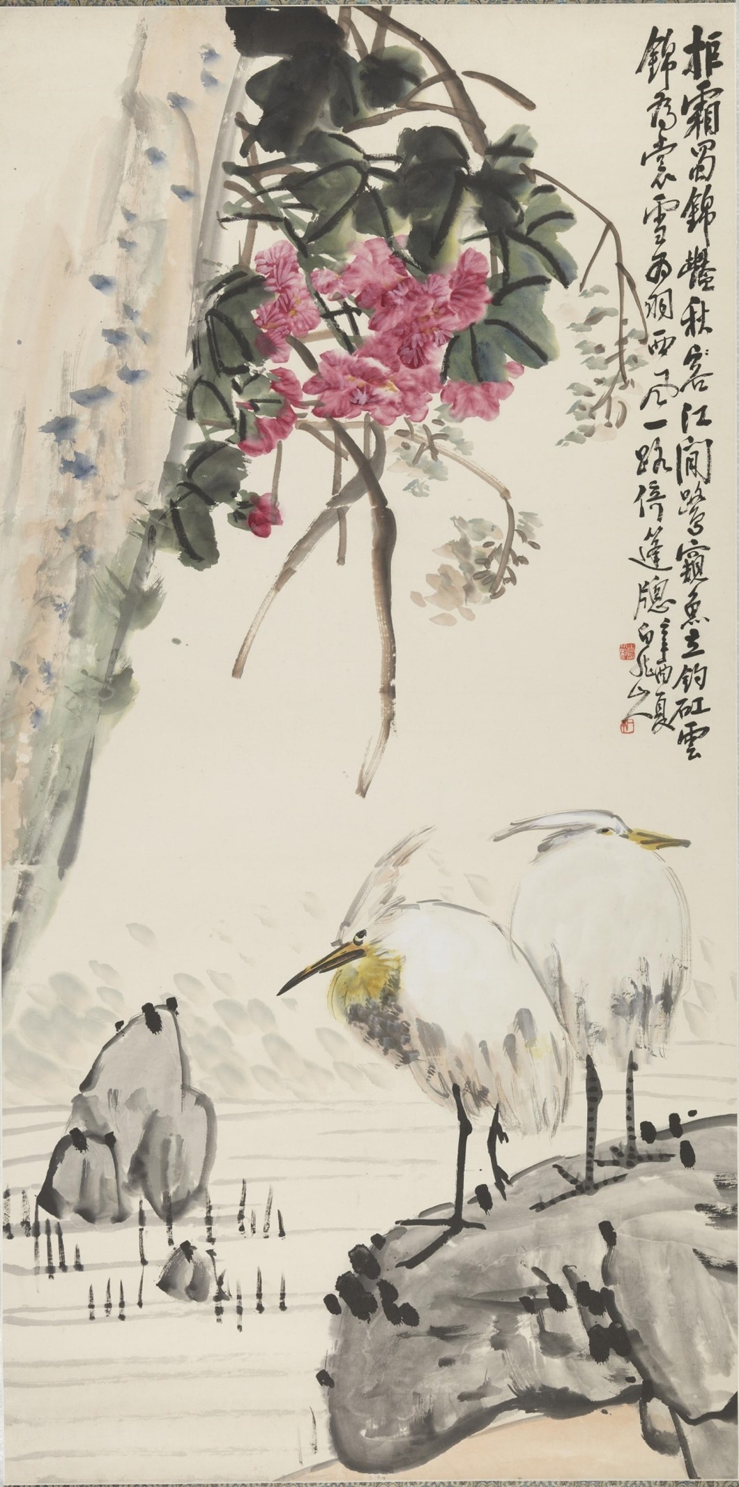 <h2>芙蓉双鹭</h2><p>作者：王震（1867-1938）</p><p>创作年代：1926年</p><p>规格：136.6cm×68cm</p><p>品类：中国画</p>